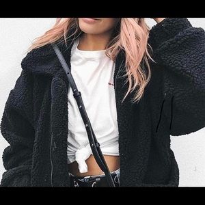 URBAN OUTFITTERS TEDDY BEAR JACKET - BLACK